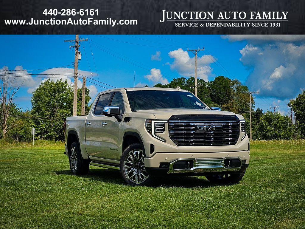 2026 GMC SIERRA in Chardon, OH