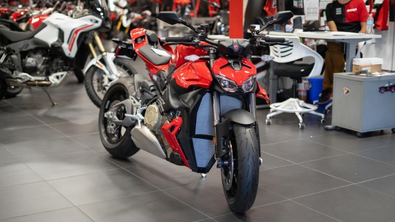 2026 Ducati STREETFIGHTER V4 V4 in Portland, OR