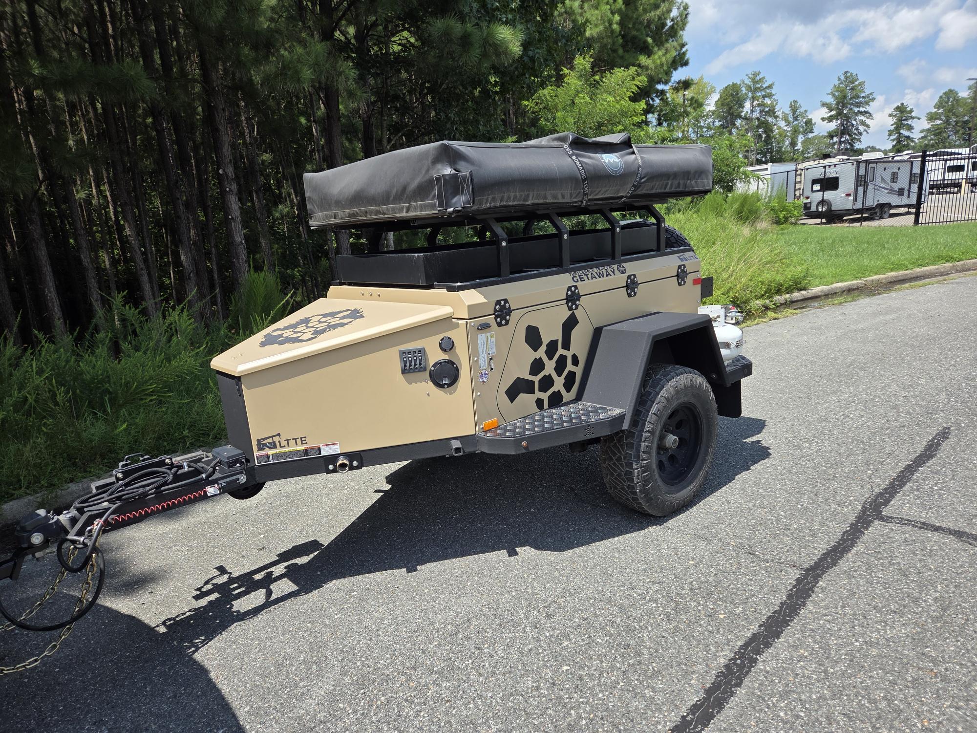 2023 Turtleback Trailers GETAWAY T2 Package (Desert Tan) in ashland VA