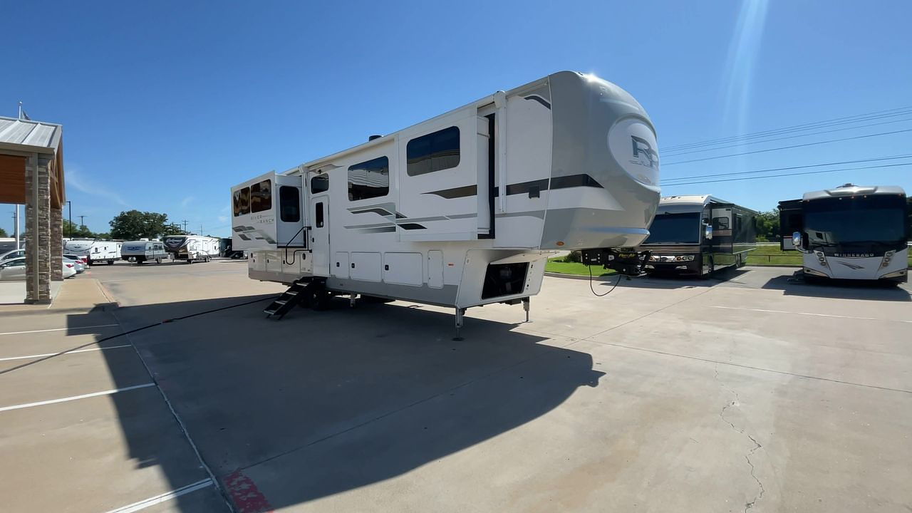 2022 Palomino COLUMBUS RIVER RANCH 390RL in cleburne TX
