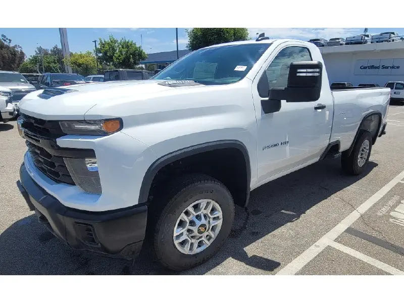 2025 CHEVROLET SILVERADO