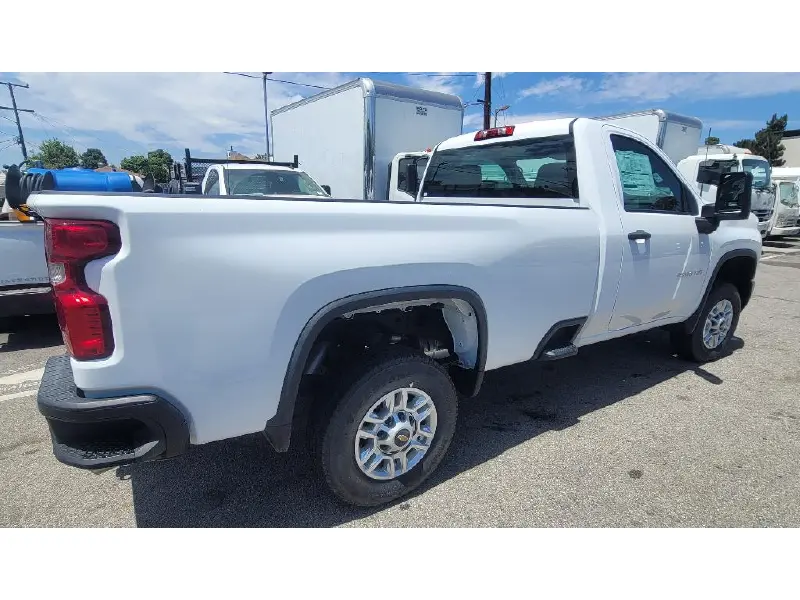 2025 CHEVROLET SILVERADO