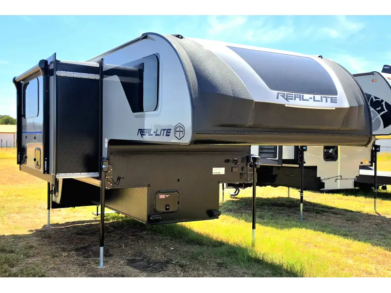 2026 Forest River Palomino Real Lite HS-1914