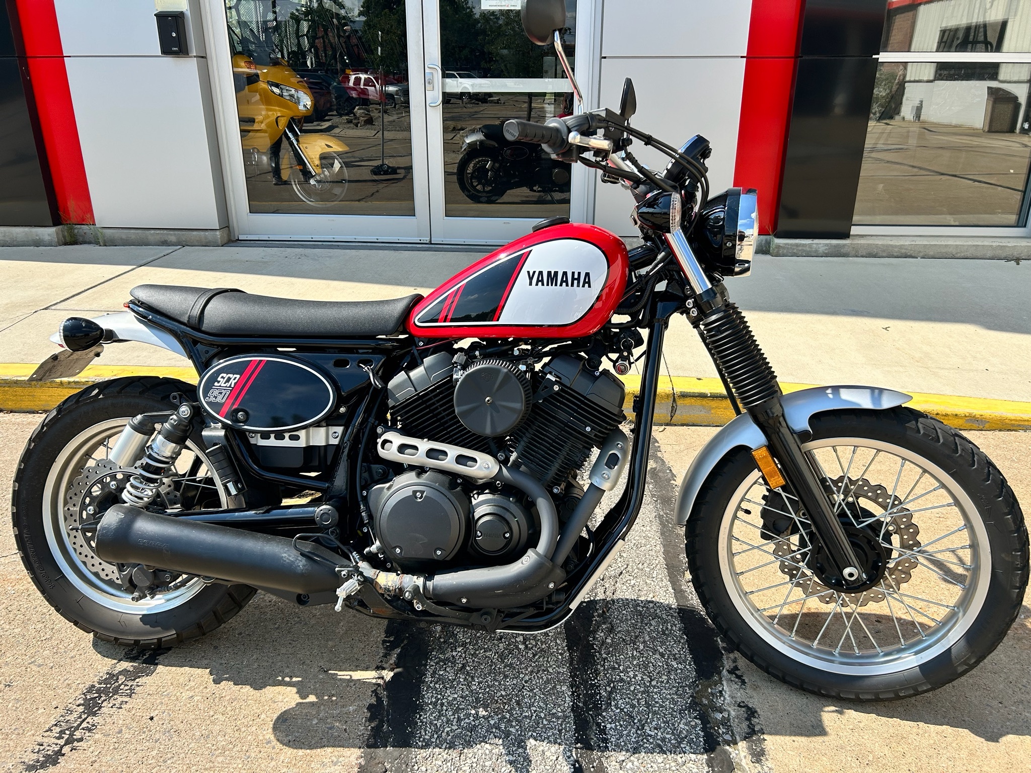 2017 Yamaha SCR950 in Mentor, OH