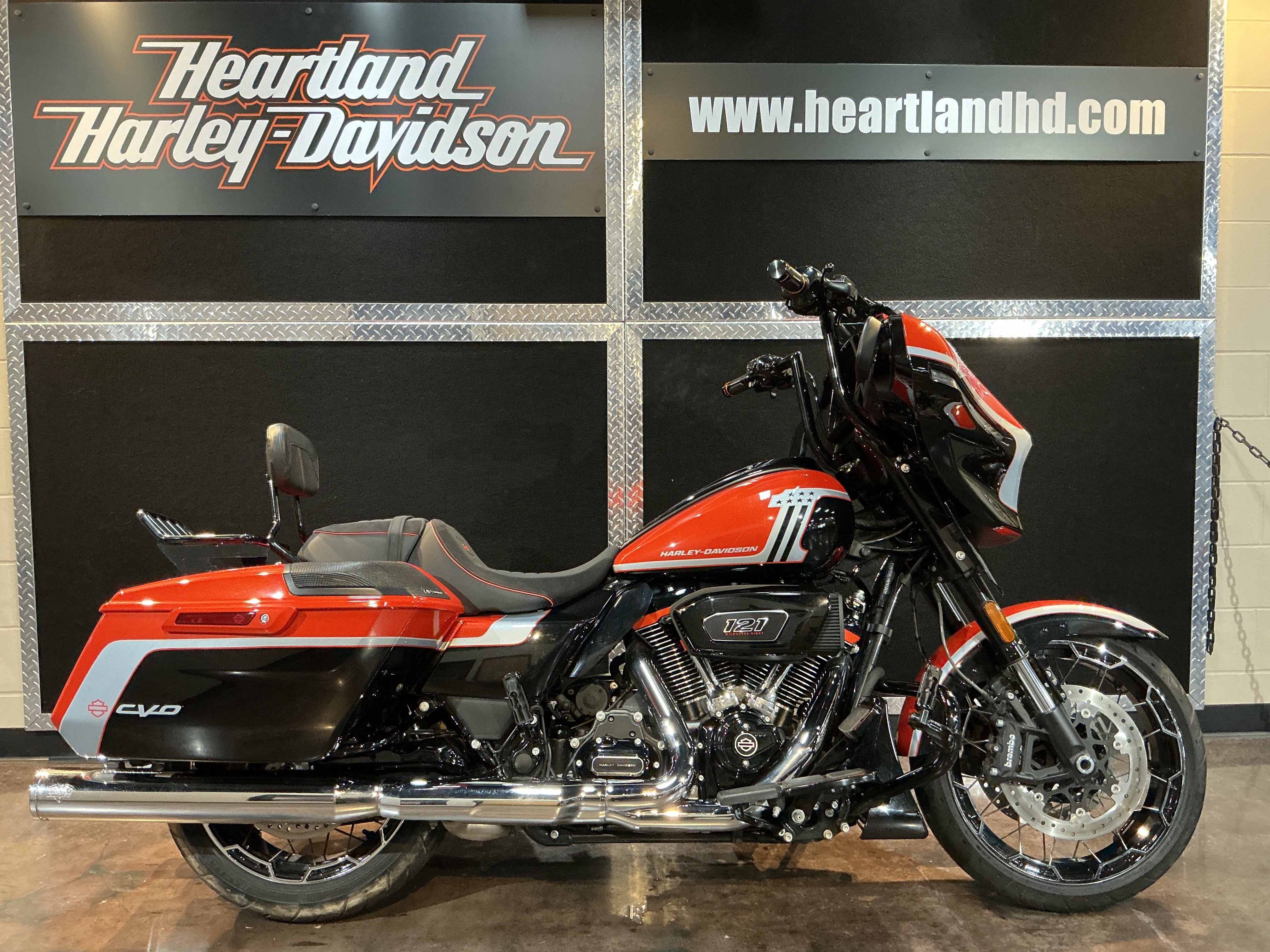 2024 Harley-Davidson CVO™ Street Glide® CVO in Burlington, IA