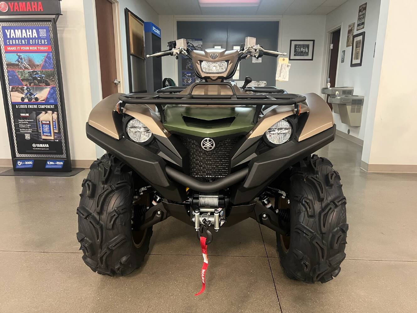 A photo of this 2027 Yamaha Grizzly EPS XT-R