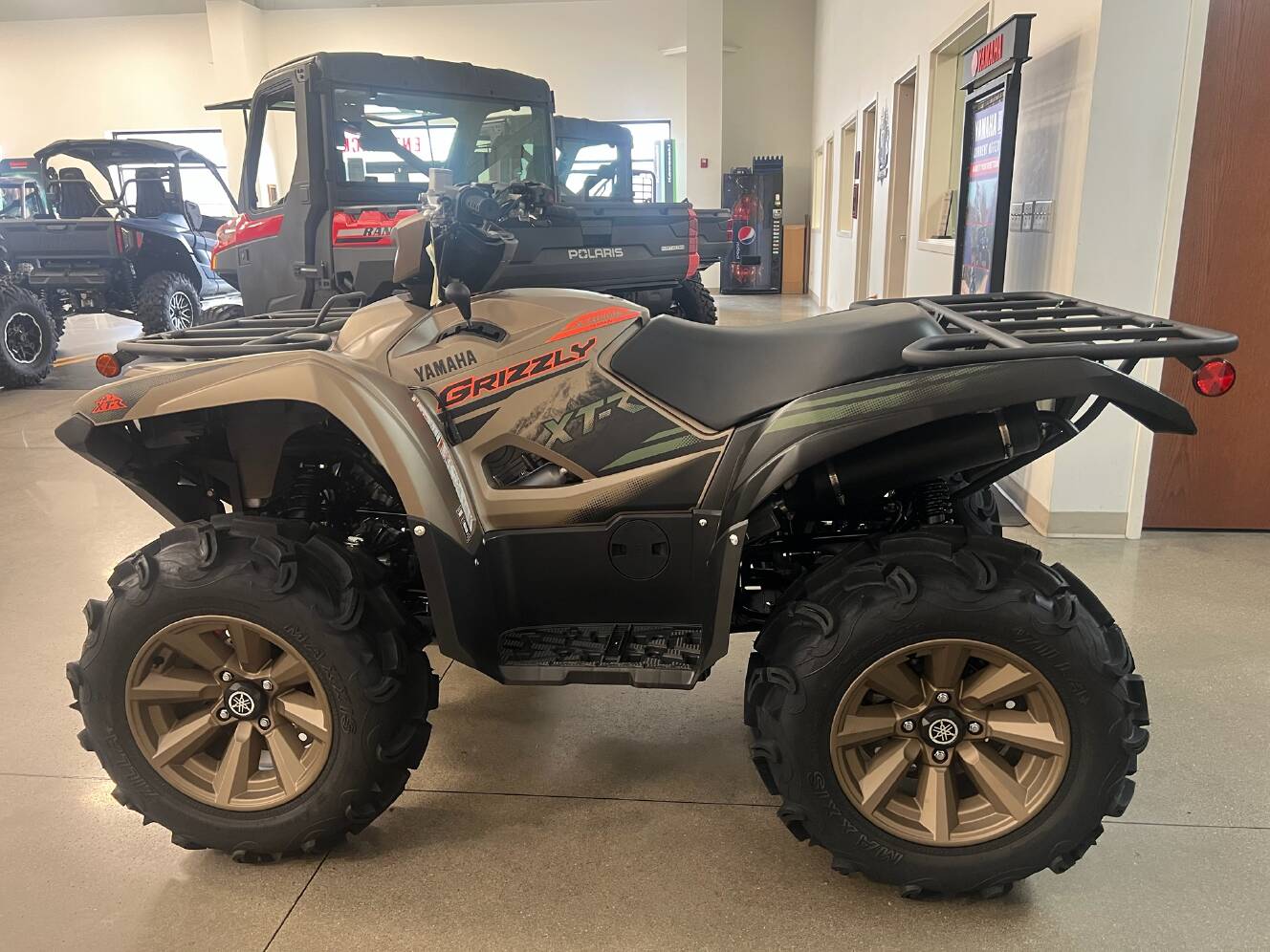 A photo of this 2027 Yamaha Grizzly EPS XT-R