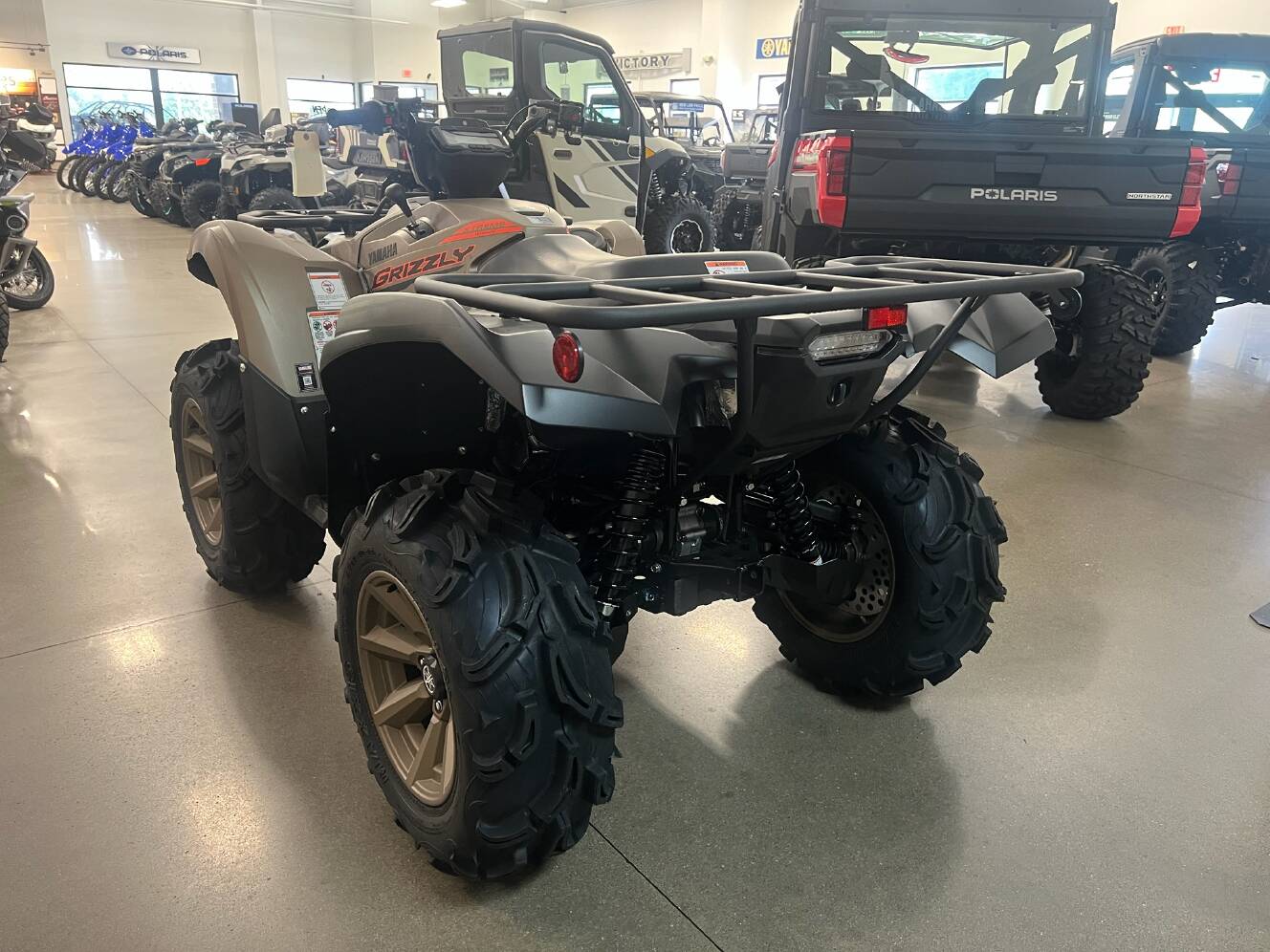 A photo of this 2027 Yamaha Grizzly EPS XT-R