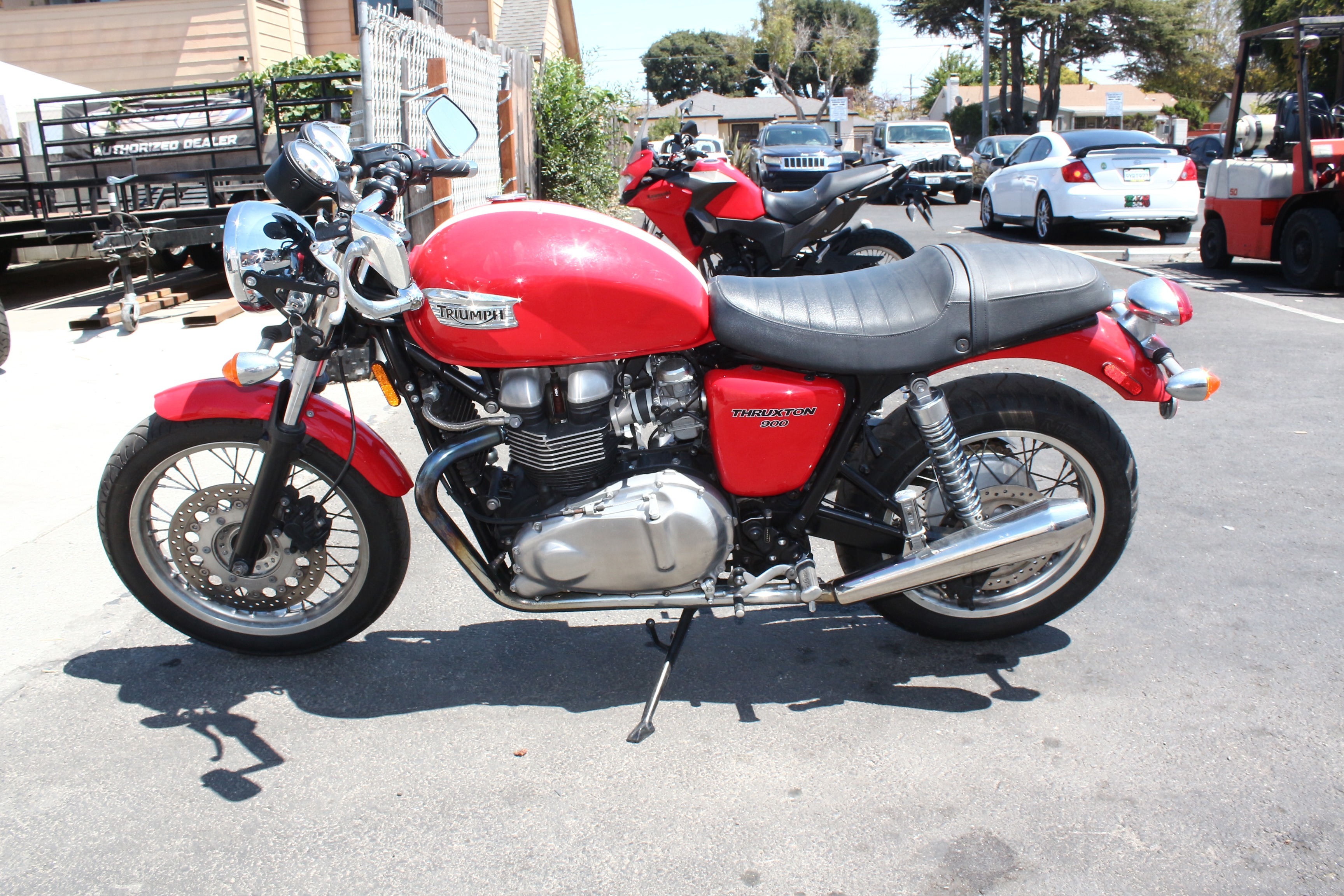 2011 Triumph Thruxton in Salinas, CA