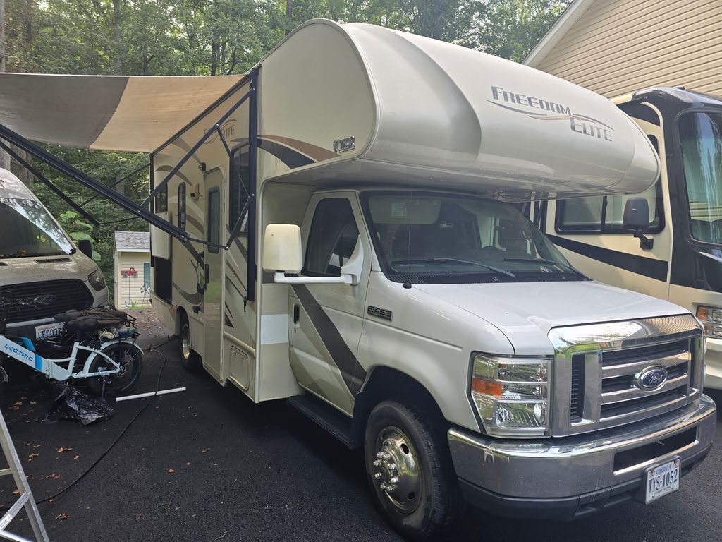 2017 Thor Motor Coach Freedom Elite 23H in warrenton VA