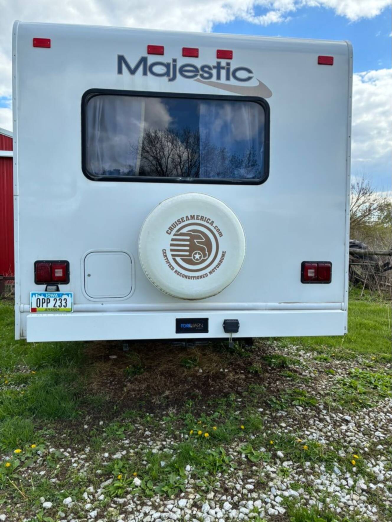 A photo of this 2006 Four Winds Majestic 28A