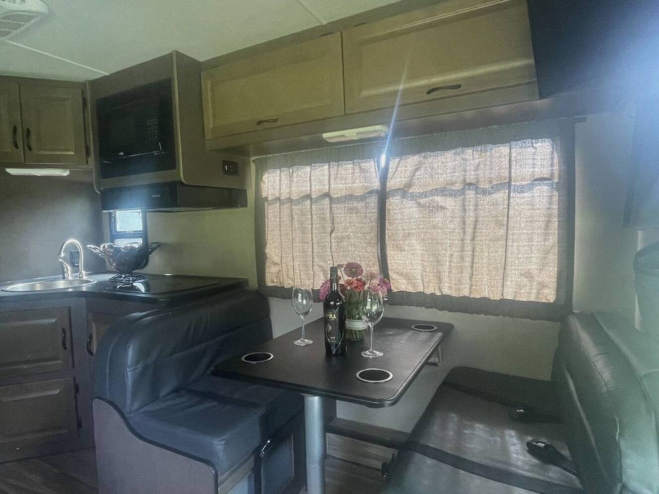 A photo of this 2019 Thor Motor Coach Majestic 28A