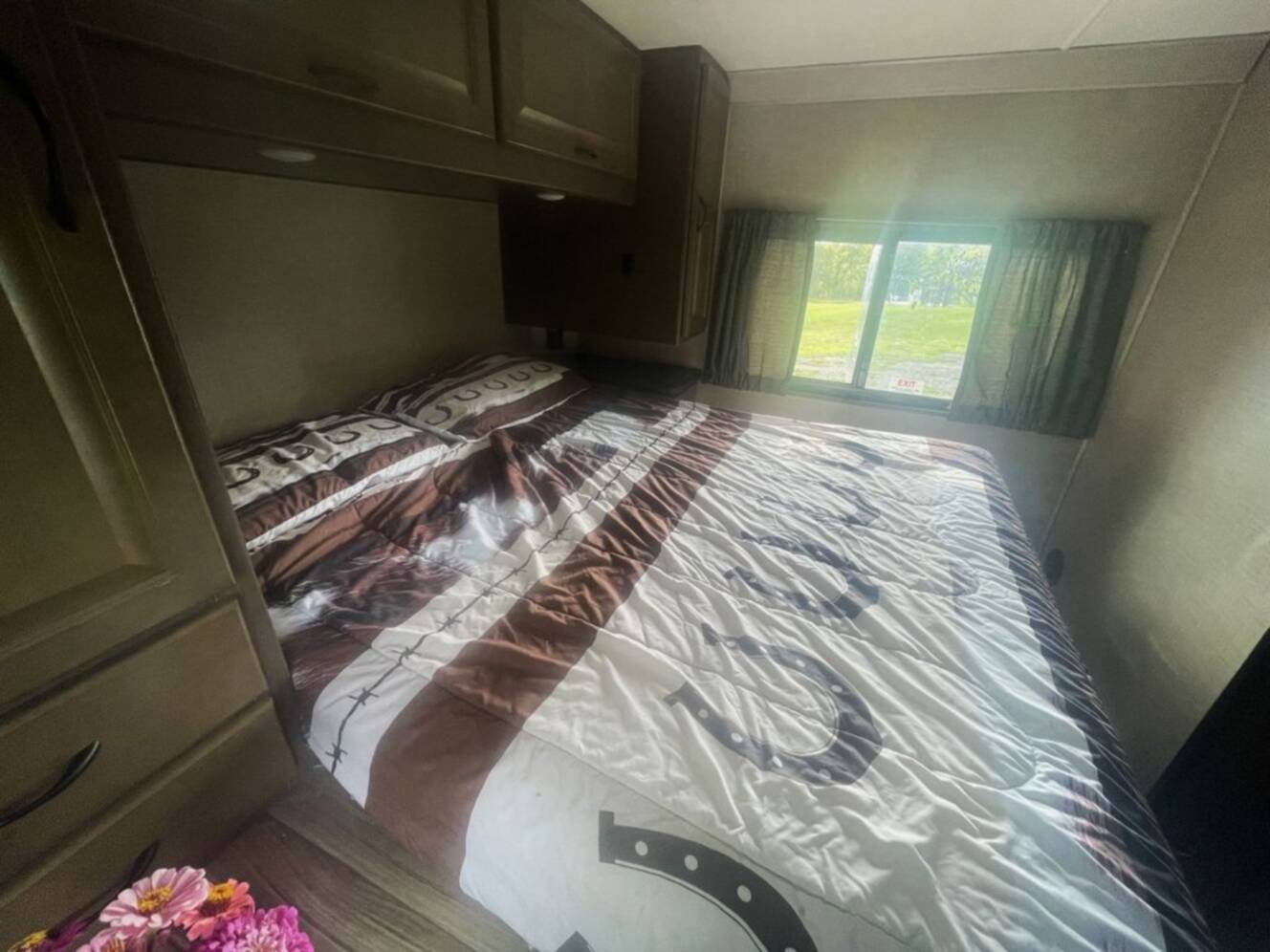 A photo of this 2019 Thor Motor Coach Majestic 28A