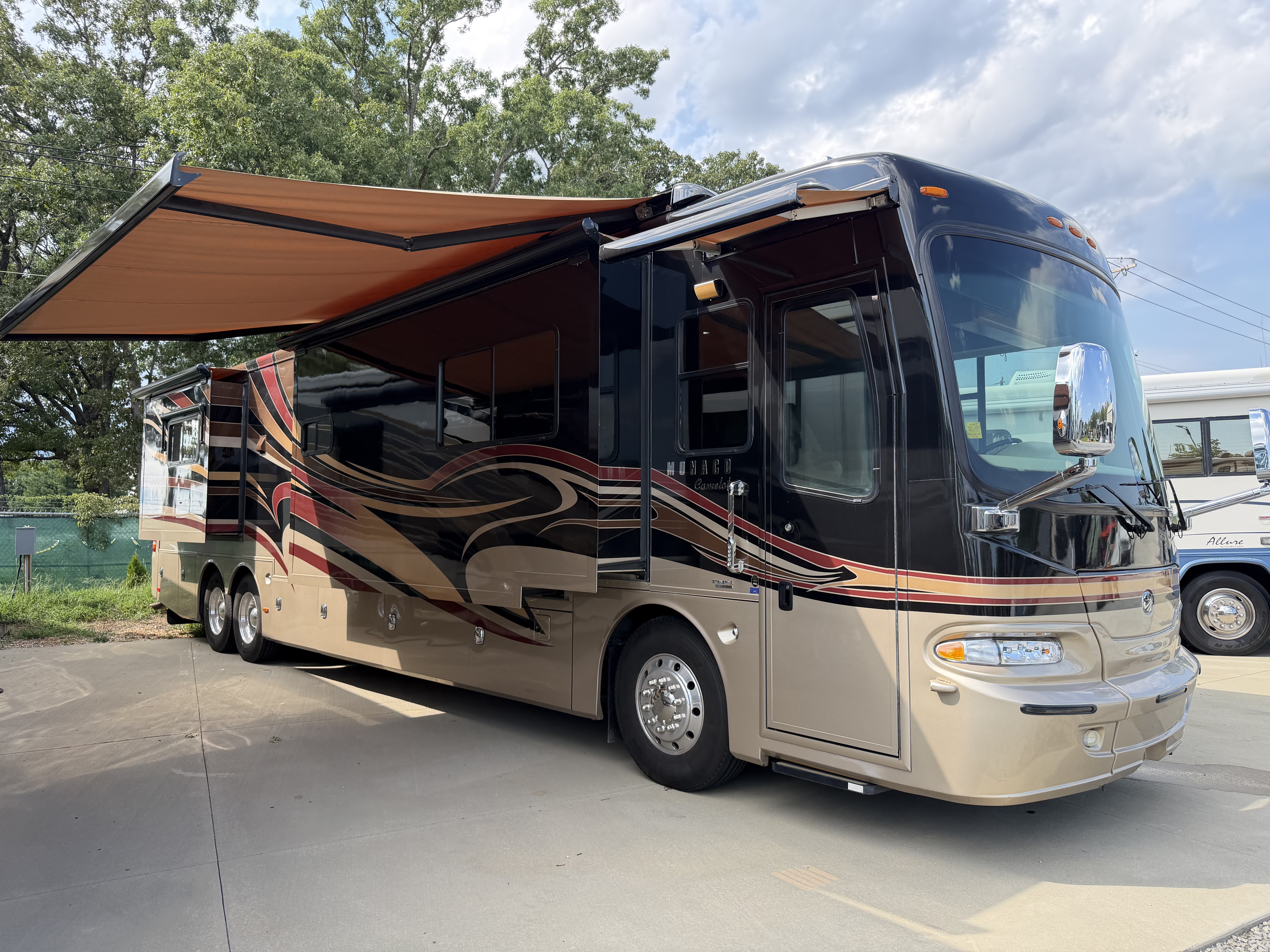 2009 Monaco CAMELOT 42PDQ in greenville SC