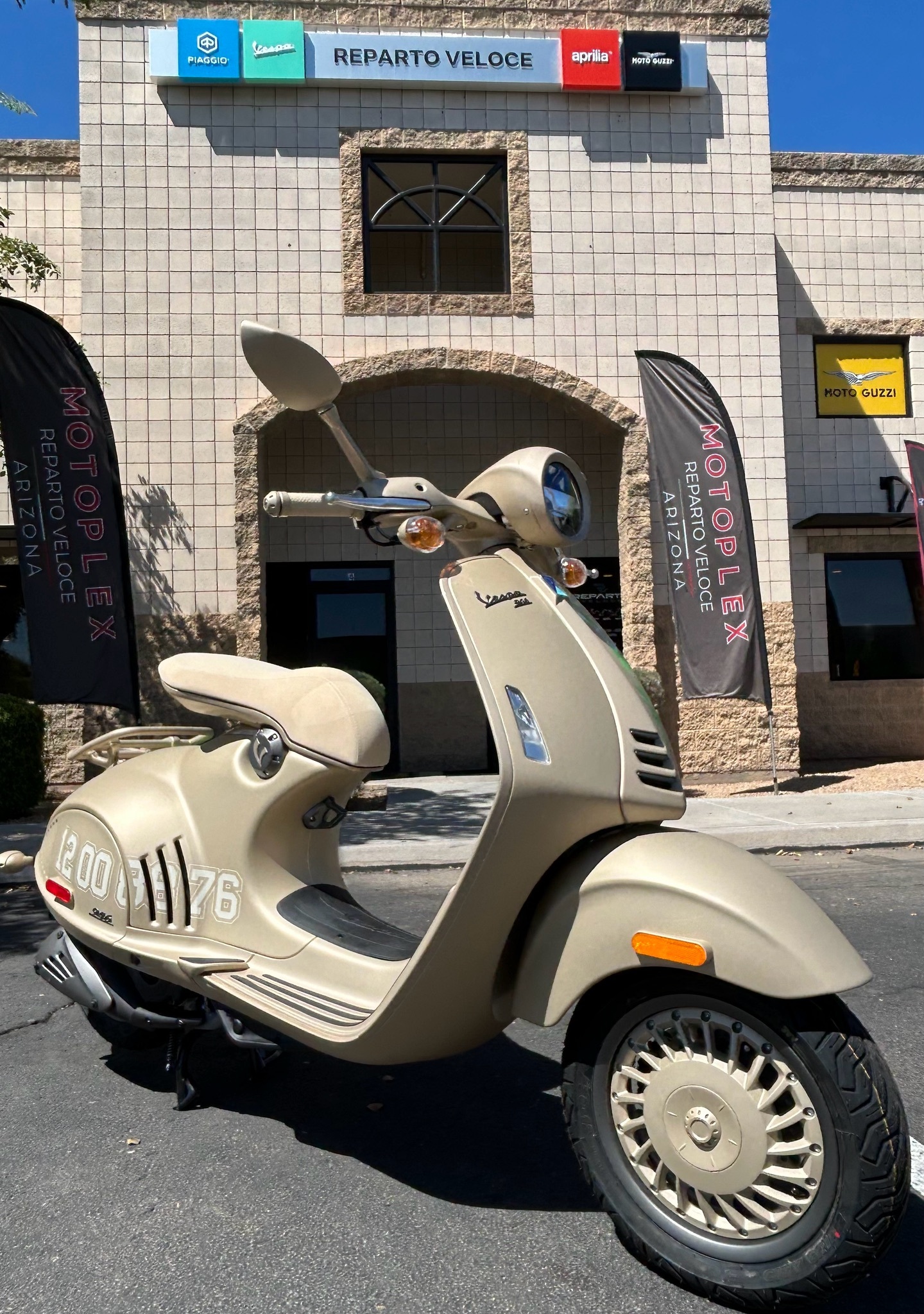 2024 Vespa 946 Dragon 150 150 in Chandler, AZ