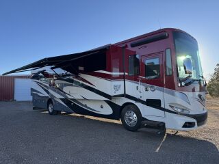 2018 TIFFIN MOTORHOMES PHAETON 40 IH