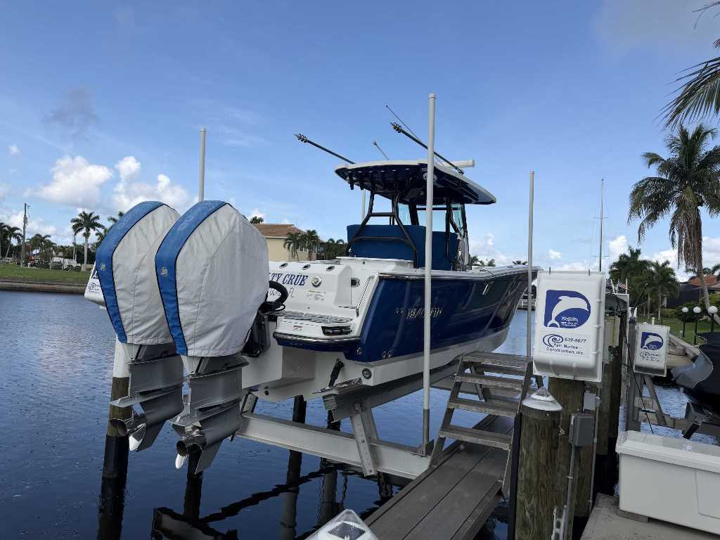2023 Blackfin 302 DC Dual Console Boat boat