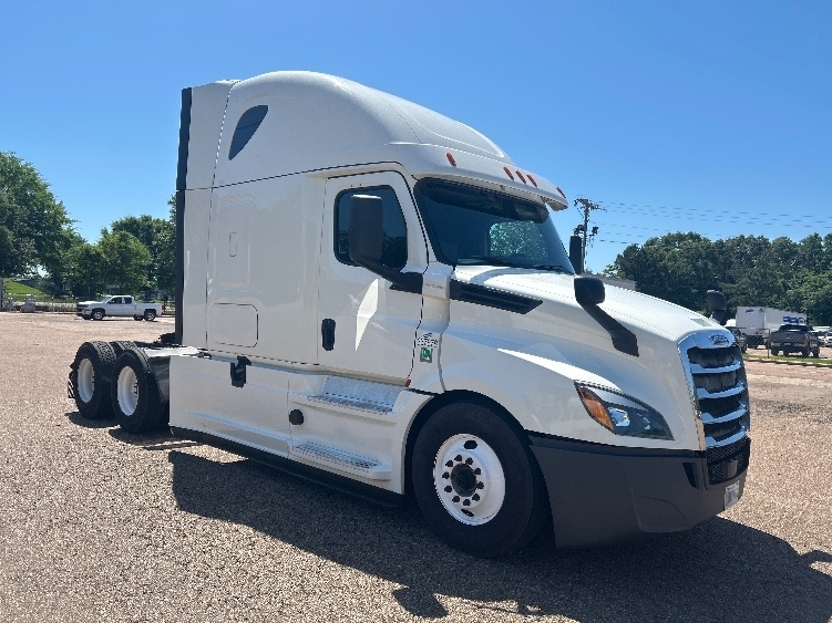 2020 FREIGHTLINER CASCADIA 126 in Jackson, MS