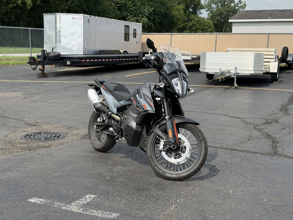 2021 KTM Adventure 890 890 in Monroe, MI