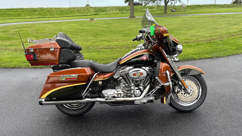 2008 Harley-Davidson SCREAMIN EAGLE ULTRA CLASSIC 3 in Charleston, IL