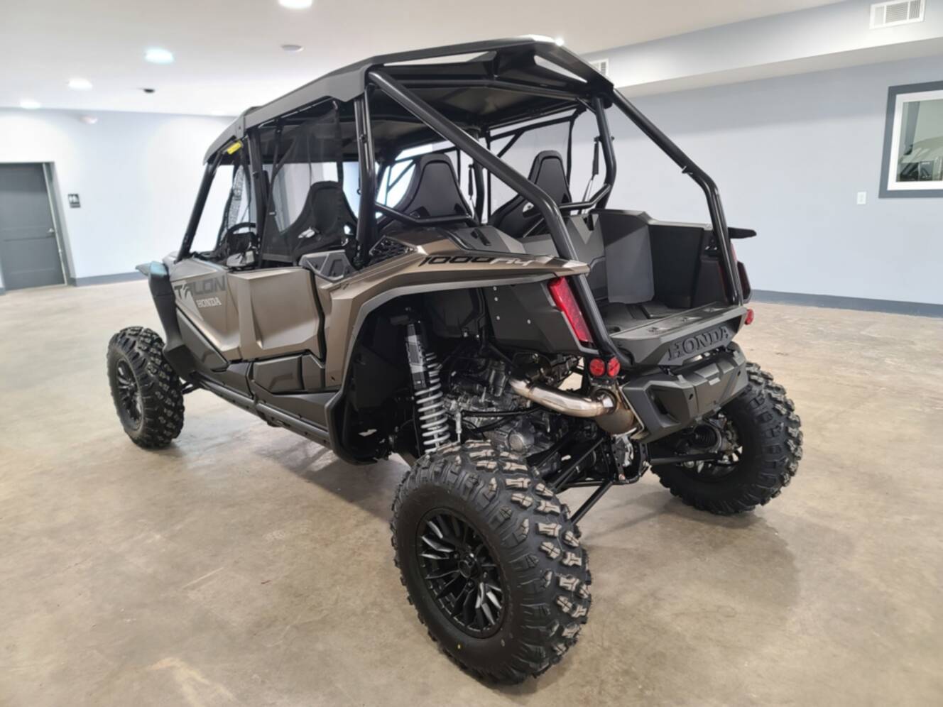A photo of this 2026 Honda Talon 1000R 4 FOX Live Valve