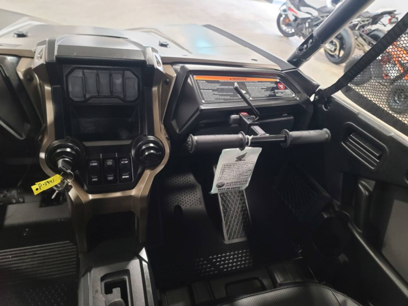A photo of this 2026 Honda Talon 1000R 4 FOX Live Valve