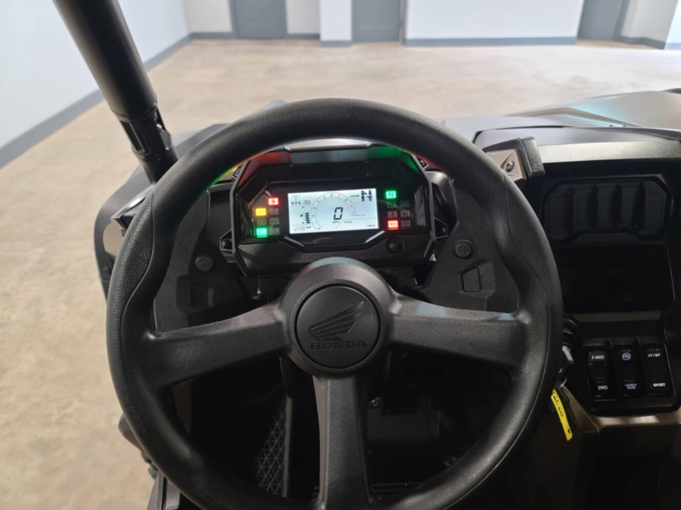 A photo of this 2026 Honda Talon 1000R 4 FOX Live Valve