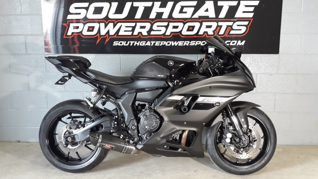 2024 Yamaha YZF R7 R7 in Southgate, MI