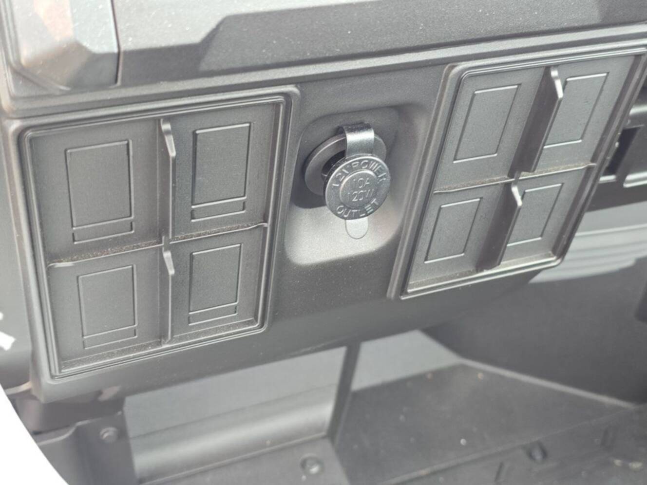 A photo of this 2025 Kawasaki Ridge® Limited Hvac