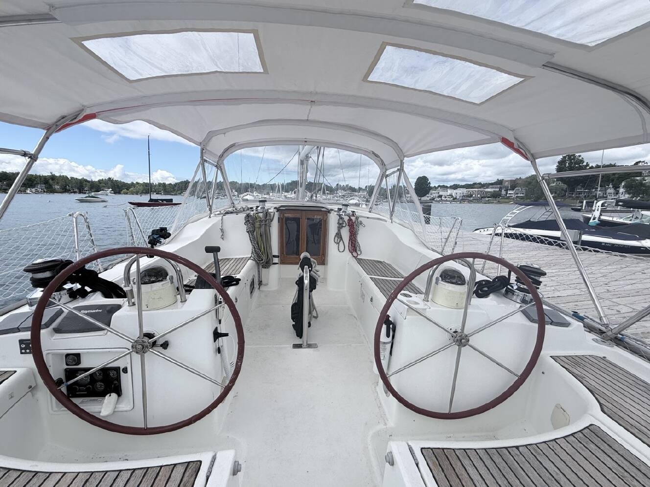 A photo of this 2002 Beneteau OCEANIS 473