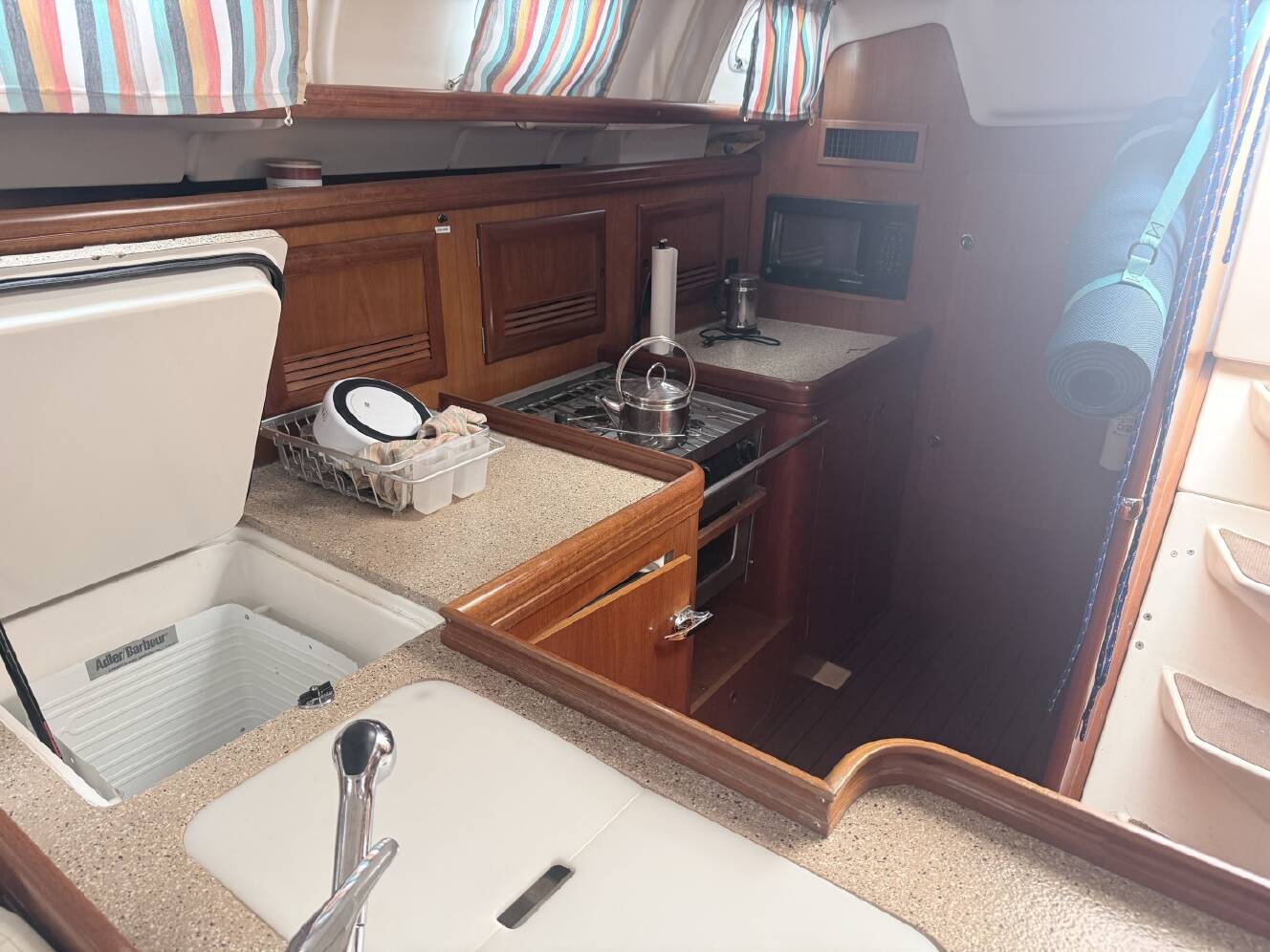 A photo of this 2002 Beneteau OCEANIS 473