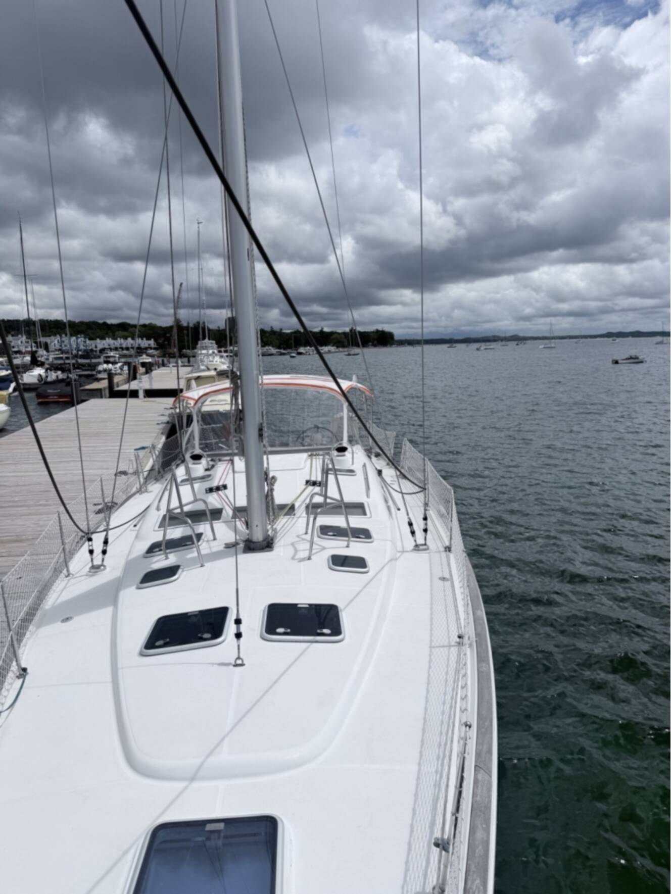 A photo of this 2002 Beneteau OCEANIS 473