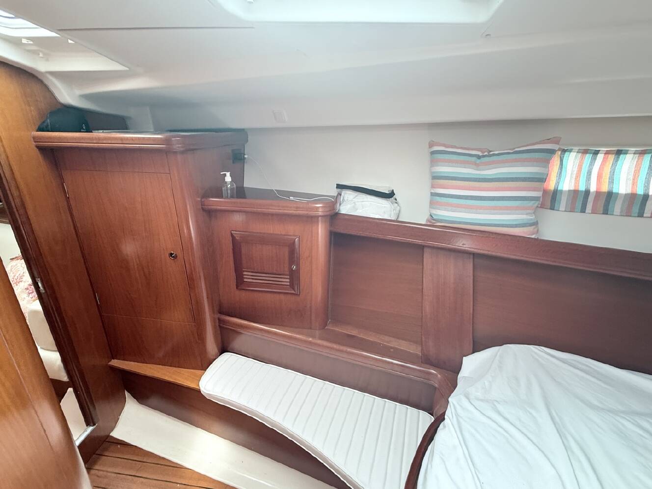 A photo of this 2002 Beneteau OCEANIS 473