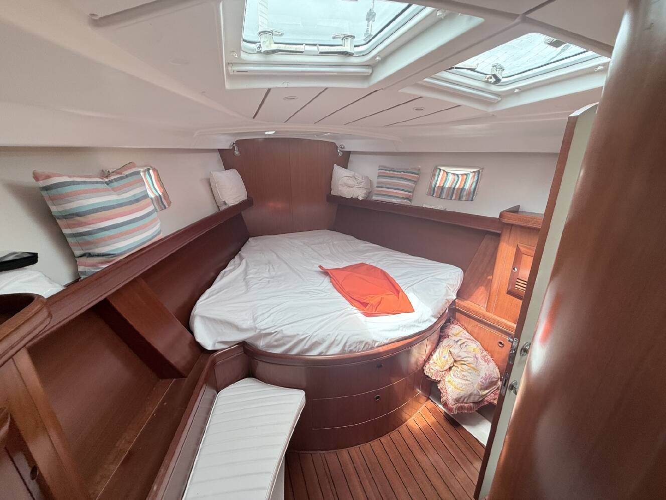 A photo of this 2002 Beneteau OCEANIS 473