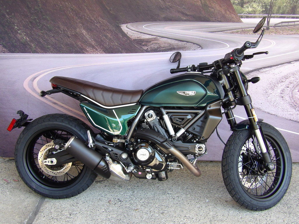 2026 Ducati Scrambler Nightshift Emerald Green NIGHTSHIFT in Goleta, CA