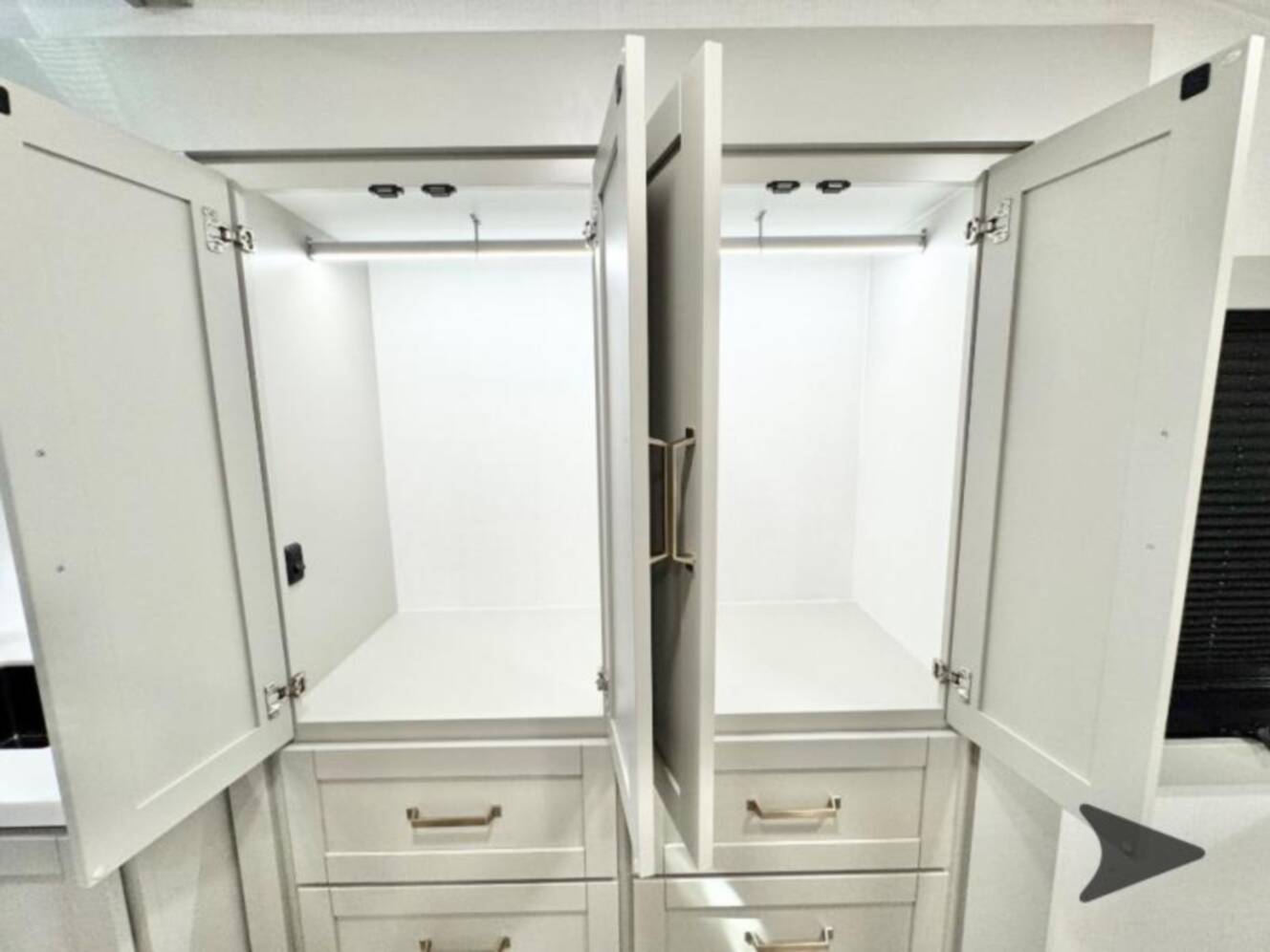 A photo of this 2026 Brinkley Model Z 2900