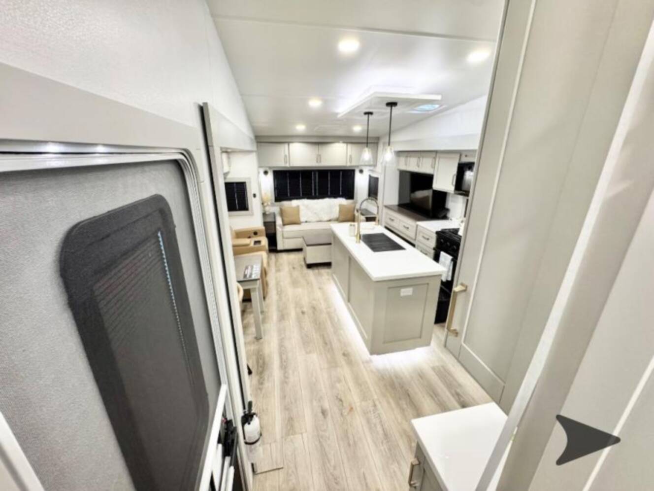 A photo of this 2026 Brinkley Model Z 2900