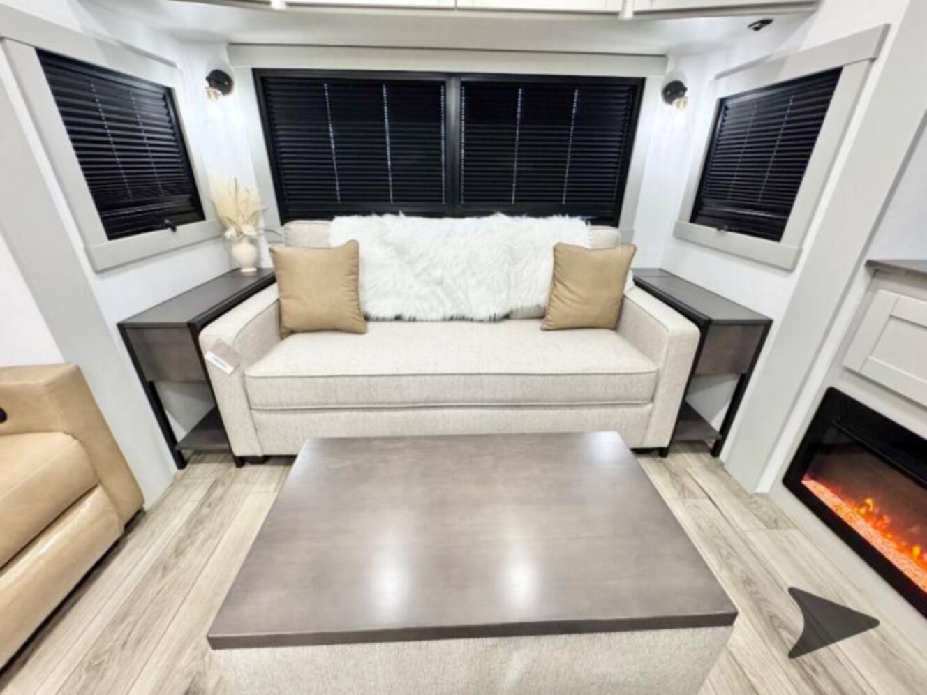 A photo of this 2026 Brinkley Model Z 2900