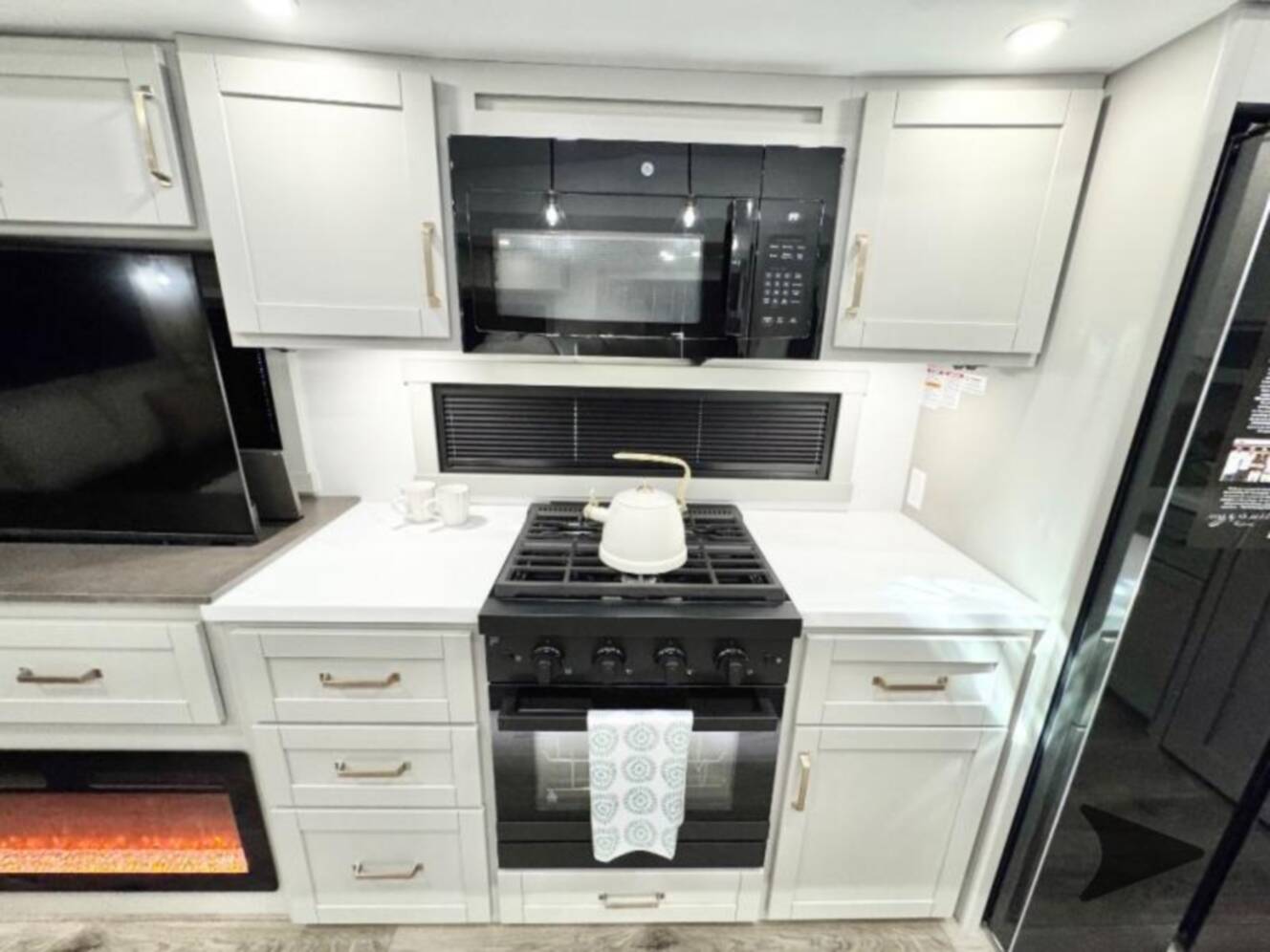 A photo of this 2026 Brinkley Model Z 2900