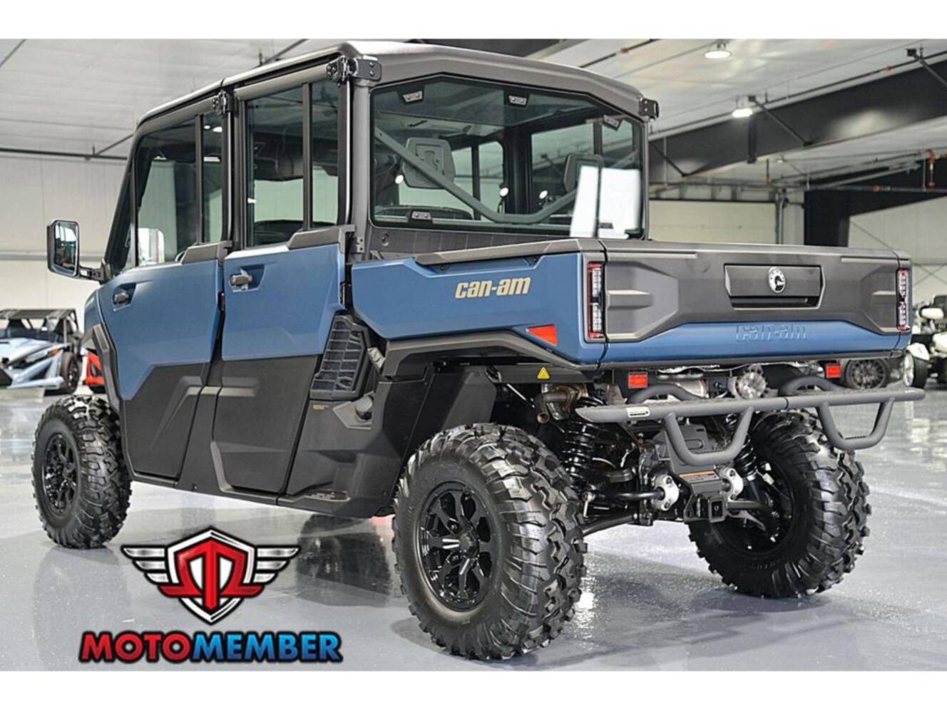 A photo of this 2026 Can-Am Defender MAX XT CAB HD11