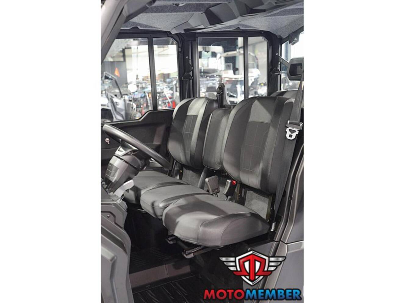 A photo of this 2026 Can-Am Defender MAX XT CAB HD11