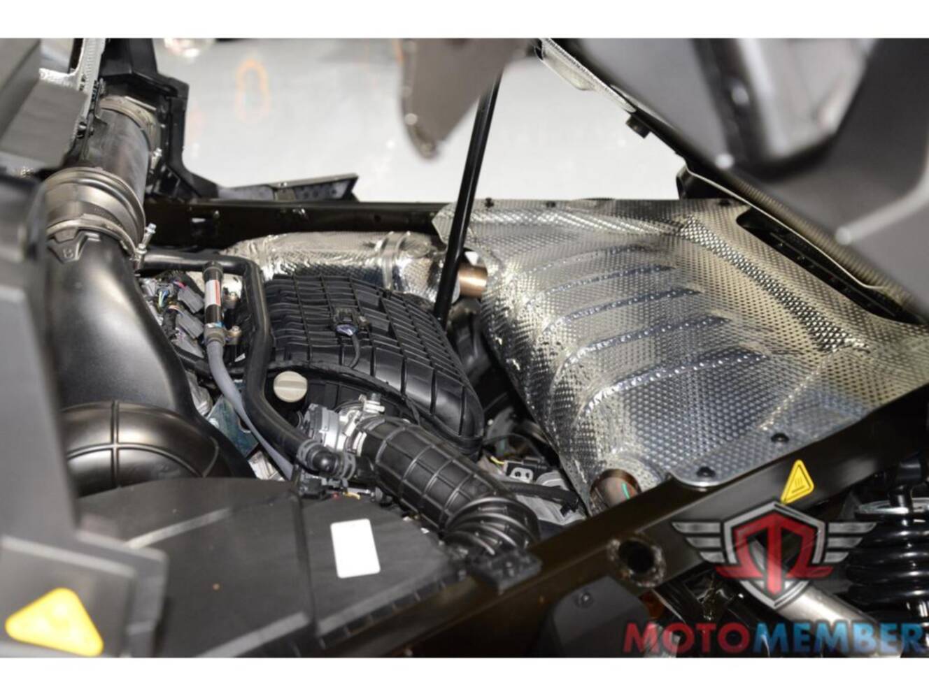 A photo of this 2026 Can-Am Defender MAX XT CAB HD11