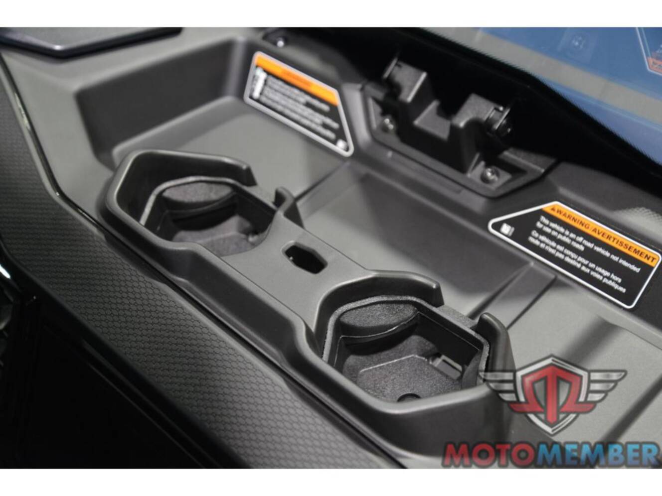 A photo of this 2026 Can-Am Defender MAX XT CAB HD11