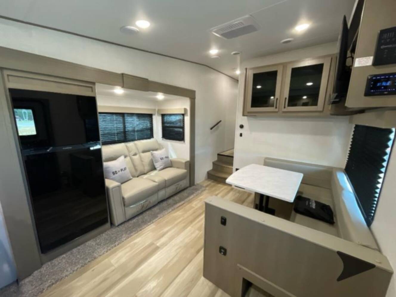 A photo of this 2025 Grand Design Reflection 100 Series 22RK