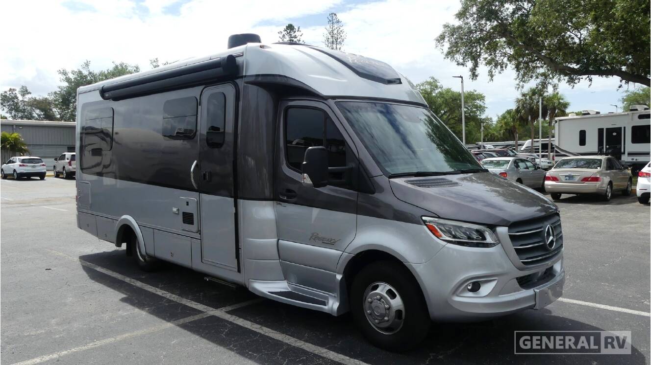 A photo of this 2021 Regency ULTRA BROUGHAM 25TBS