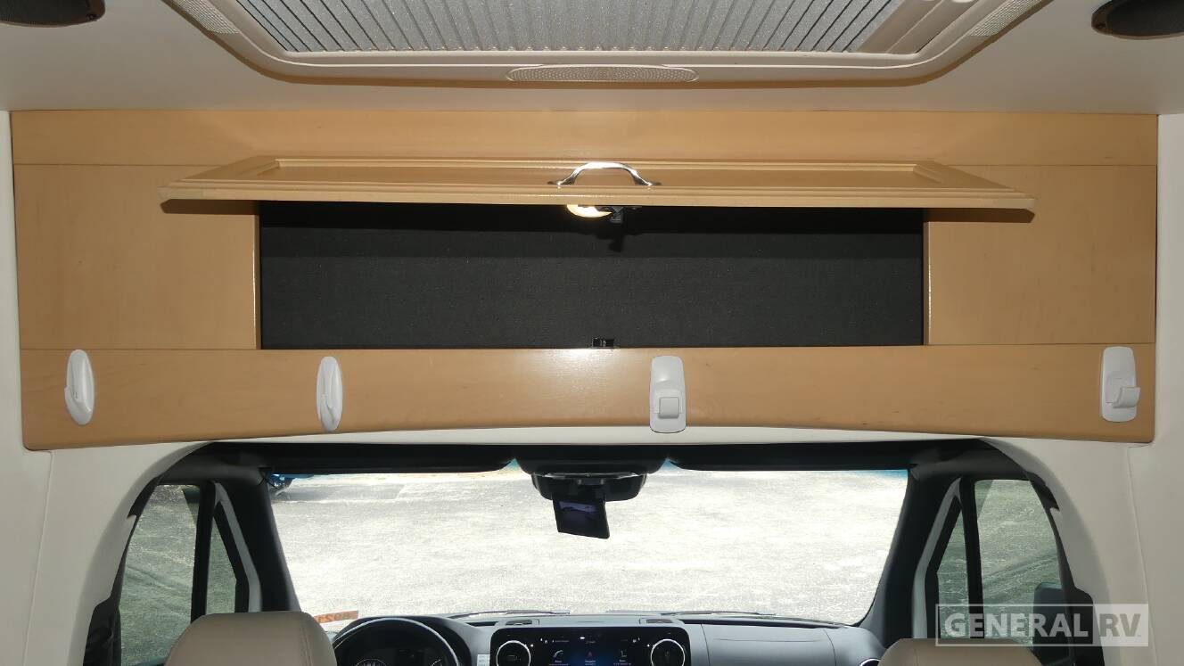A photo of this 2021 Regency ULTRA BROUGHAM 25TBS
