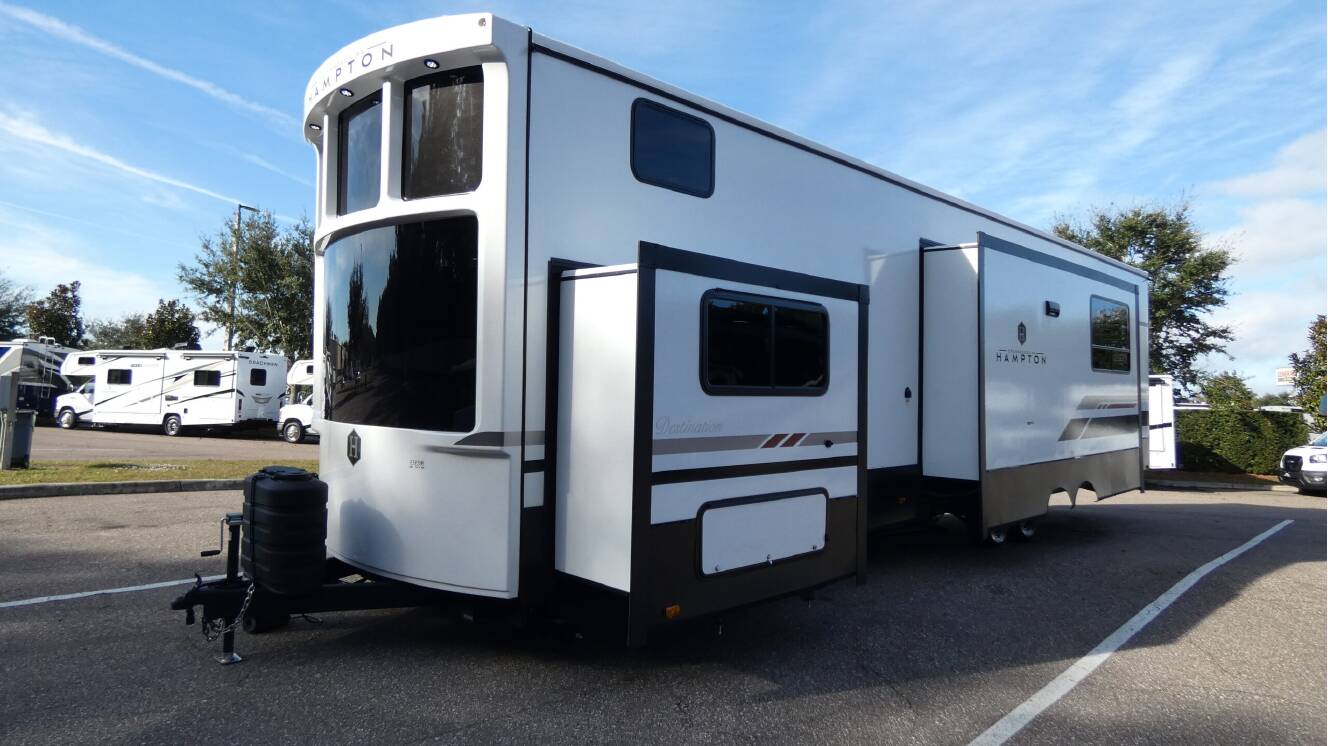 A photo of this 2026 Crossroads Rv HAMPTON 410PVL