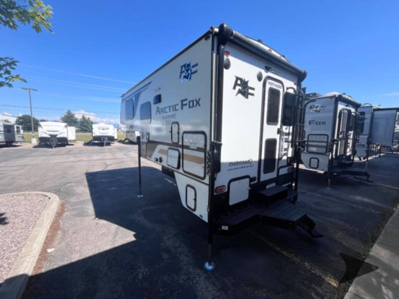 A photo of this 2027 Northwood Arctic Fox 811