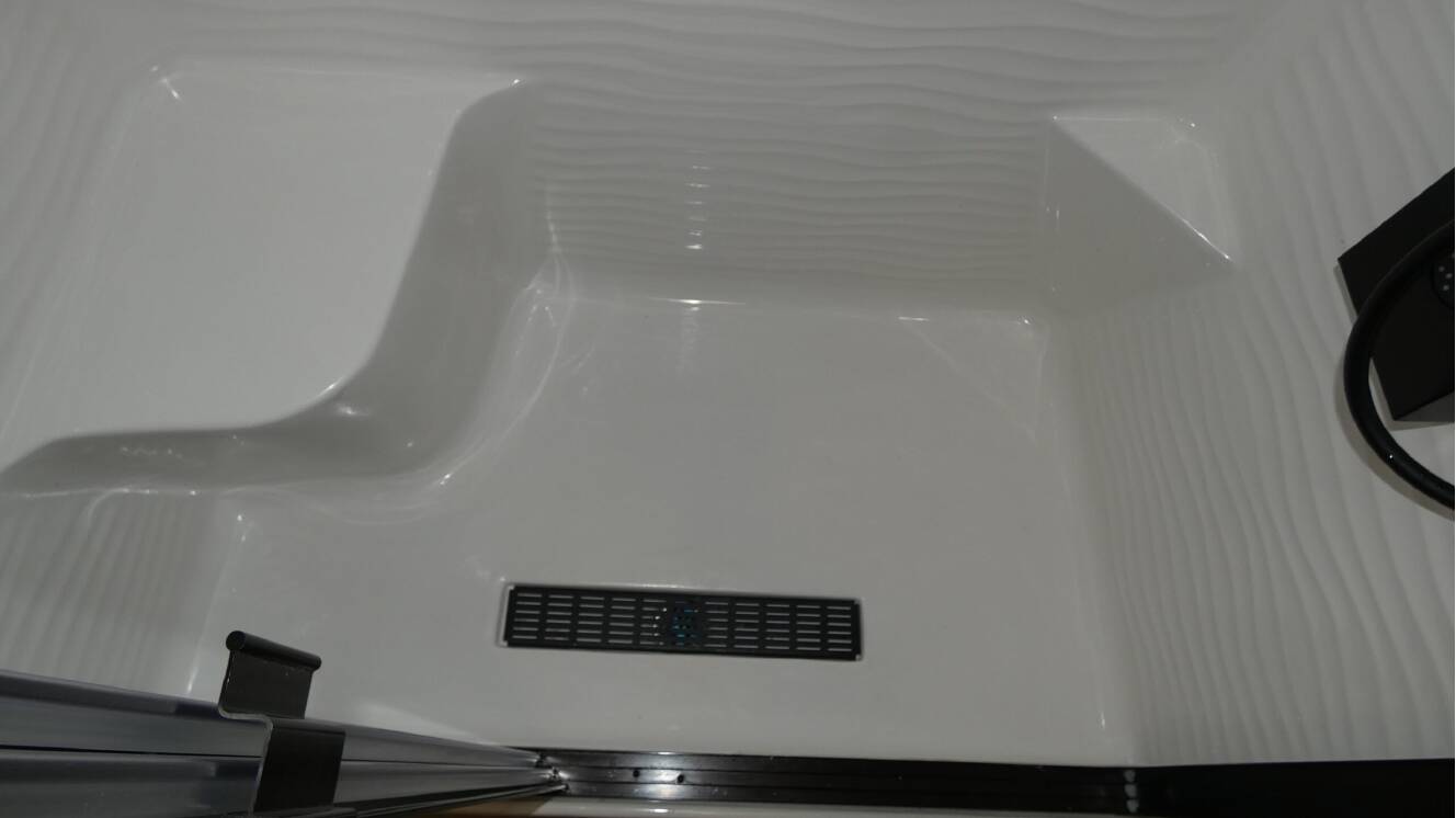 A photo of this 2026 Crossroads Rv HAMPTON 410PVL