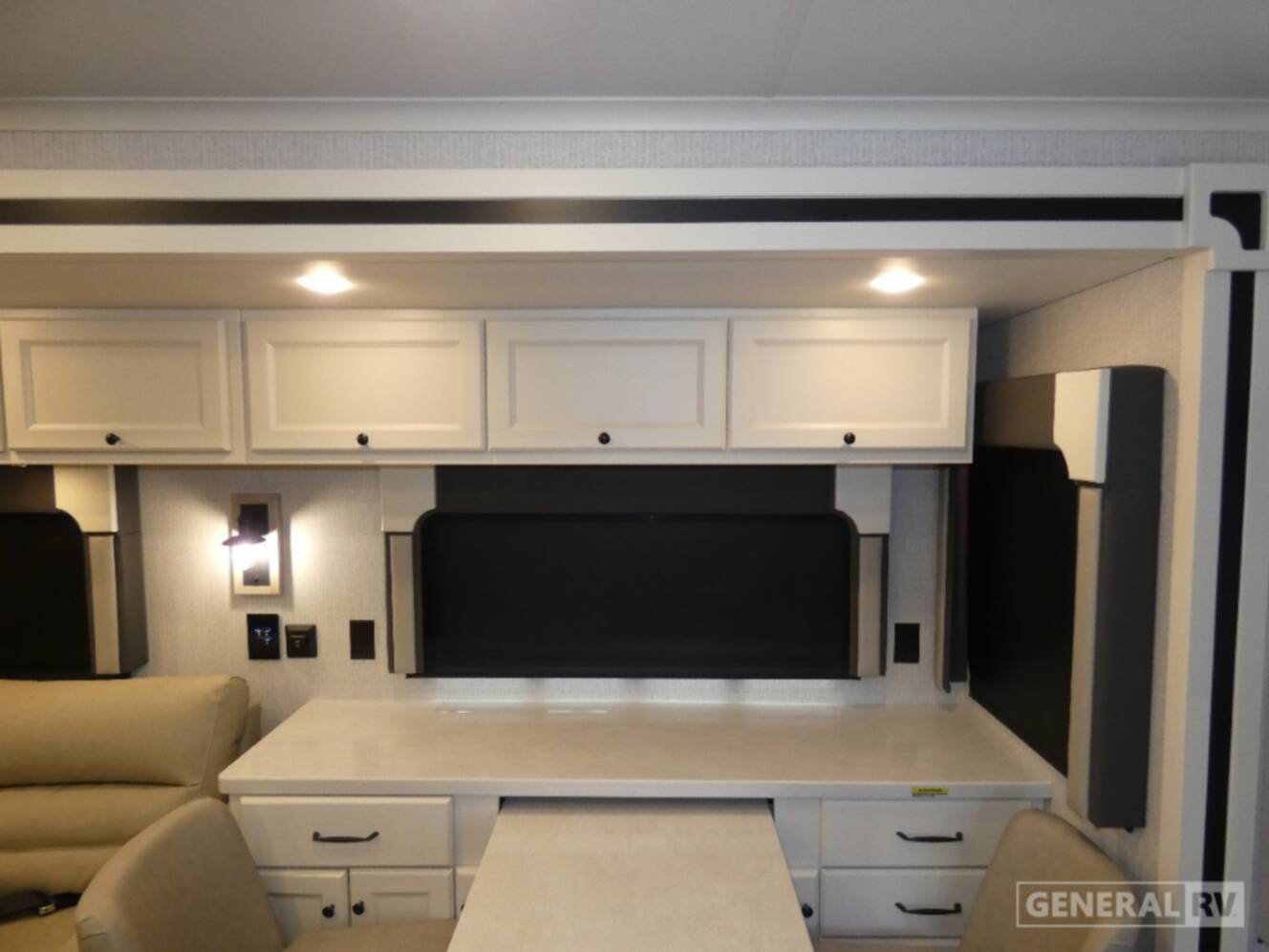 A photo of this 2026 Tiffin ALLEGRO 36LA